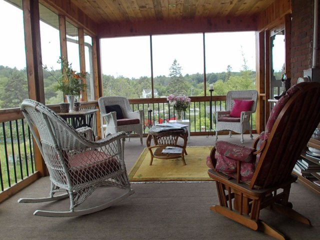 screenedinporch.jpg